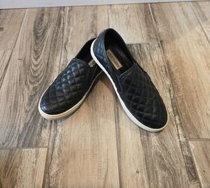 Steve Madden Quilted Black Women's Loafers